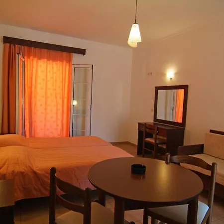 Joy Hotel 3*